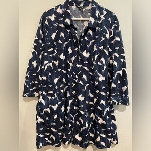 Nic & Zoe Plus size Oversized Abstract Print Shacket with side pockets. Size 2X